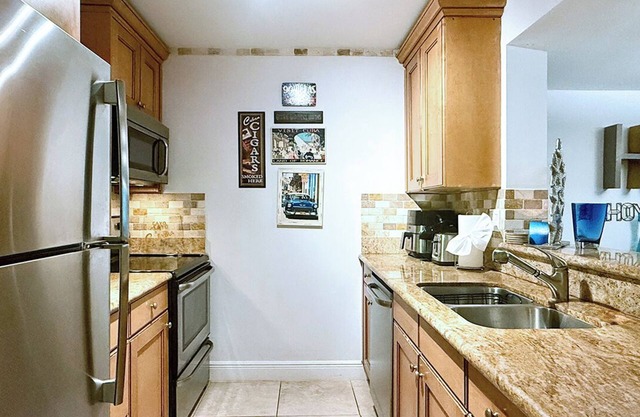 Buttonwood Bay. Nautical Escape Together With A 36 Foot Boat Slip!