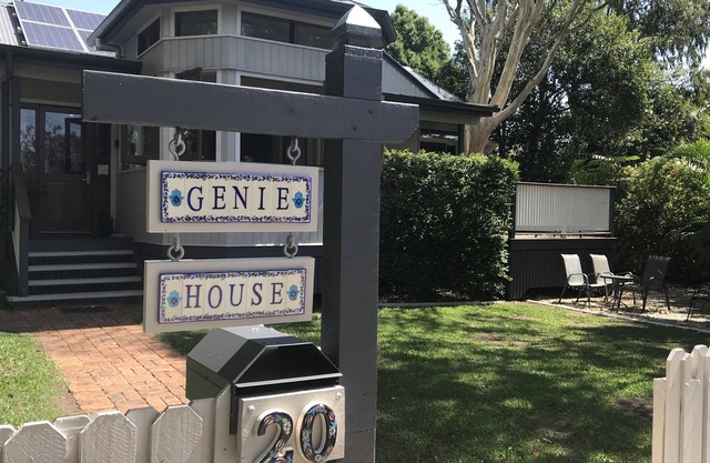 Genie House - Casa de huéspedes apta para familias y mascotas / Netflix / Wifi / cerca del centro de la ciudad