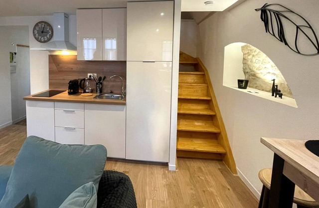 Côté Ville-Apartamento-Baño con bañera