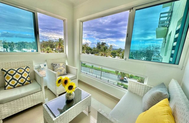 C-504 · Lovely Sea View Condo Near Colonial Zone, King Bed