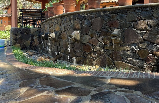 Cabaña de lujo con jardines excepcionales (Se aceptan mascotas)