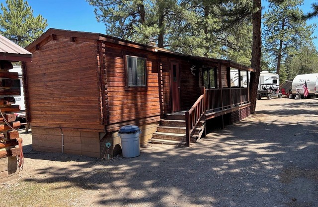 Cabin 12 - Grandview Cabins
