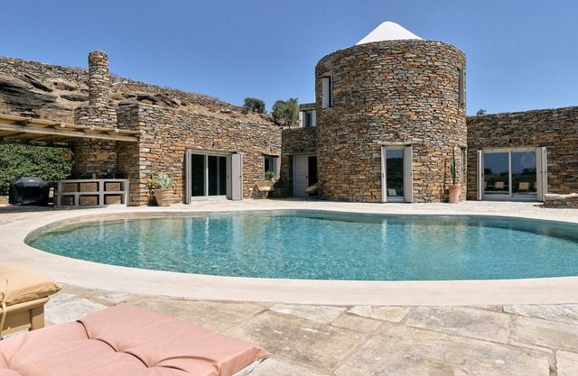 Cactus Villa-Luxury Living By The Pool