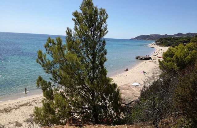 Calaverde - S. Margherita-Pula: 200mt de la playa - casa con jardín