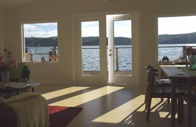 Tranquilidad en la bahía en Marin - Renovado Waterfront Home