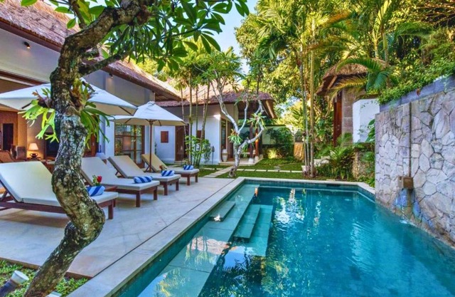 Camelia 4 BR Private Pool NE20