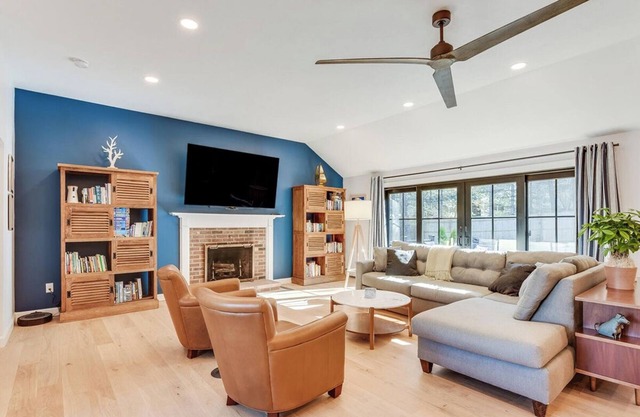 Exquisite New Renovation in Orleans: 063-O