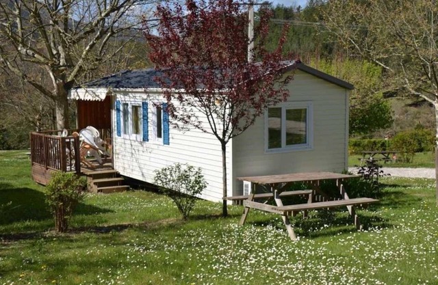 Camping 3 étoiles - Piscine - ccbbbda