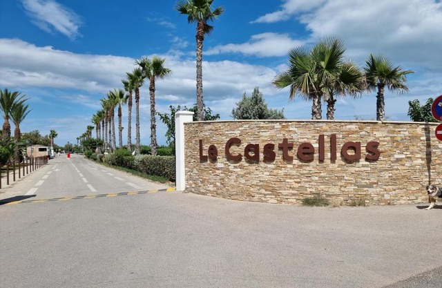 Camping au bord mer le Castellas