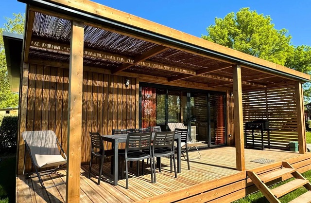 Camping de l'Etang Sites and Landscapes **** - Chalet Premium Confluence 3ch - TV - LV - NEW 2024 ! 6 persons