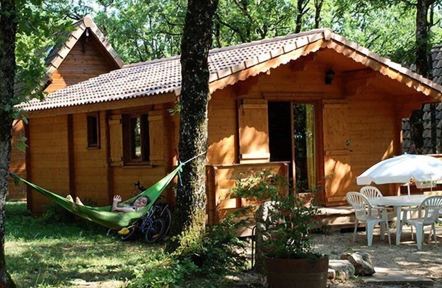 Camping La Truffière *** - Saboya Chalet 5 Personas 3 Habitaciones