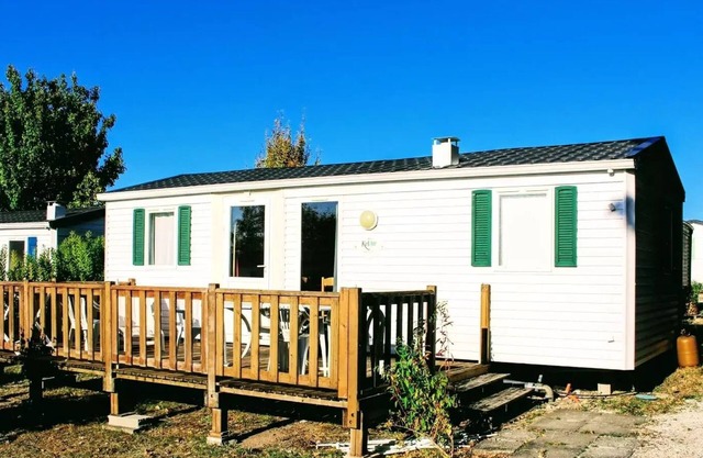 Camping Le Pontis ** - Casa móvil 4 habitaciones 6 personas