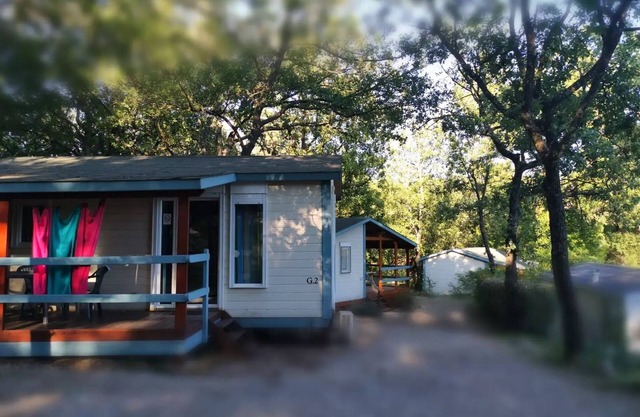 Campsite Domaine Villa Verde *** - Chalet - 2 bedrooms Air-conditioned 5 people