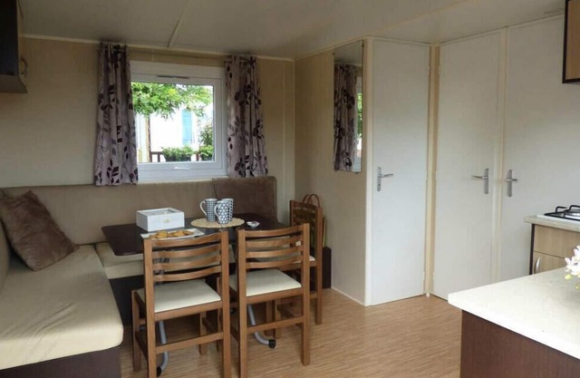 Flower Domaine de Pendruc campsite**** - Standard Cornouaille 4-room mobile home for 6 people