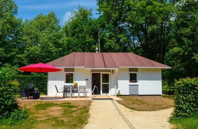 Campsite La Draille **** - House Périgord 8 people