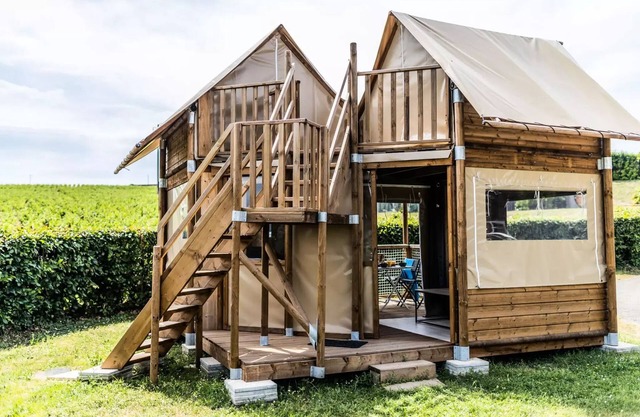 Campsite La Grappe Fleurie ***** - La Grande Cadole 4 people
