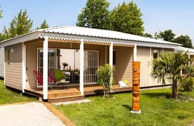 Campsite Mayotte Holidays***** - Chalet Comfort 4 rooms 5 adults + 2 children with air conditioning - TV
