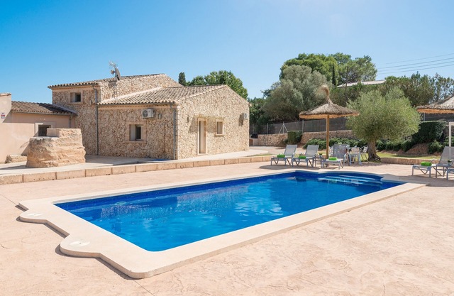 CAN BRIVO - Moderna casa de campo con piscina privada en zona rural. WiFi Gratis