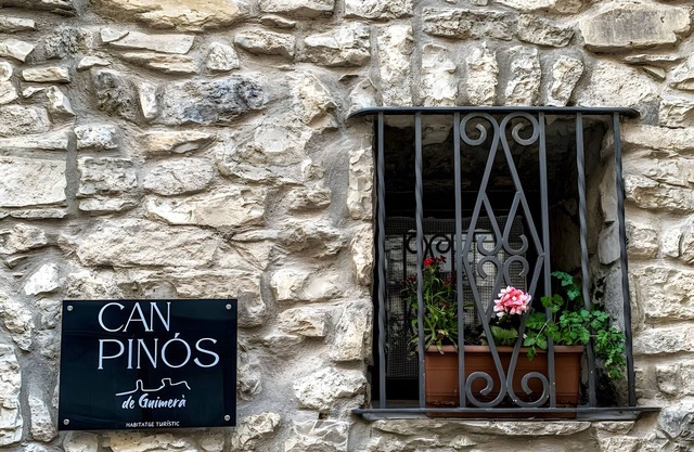 Can Pinós De Guimerà