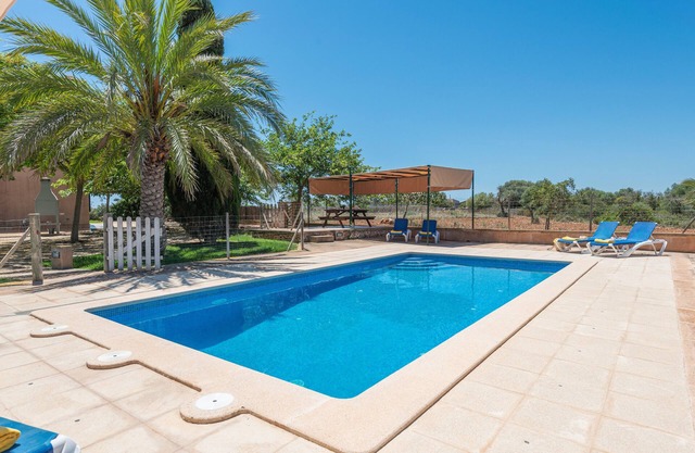 CAN PINTAT - Estupenda casa de campo con piscina privada muy cerca de la playa. Wifi grati