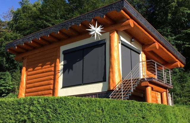 casa de troncos canadiense