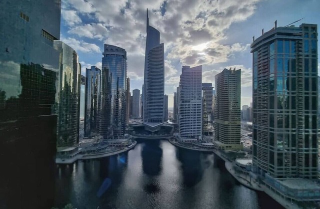 Canal-Side Charm: Studio living at Dubai Arch