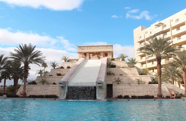 Cancun Resort Las Vegas by Diamond Resorts