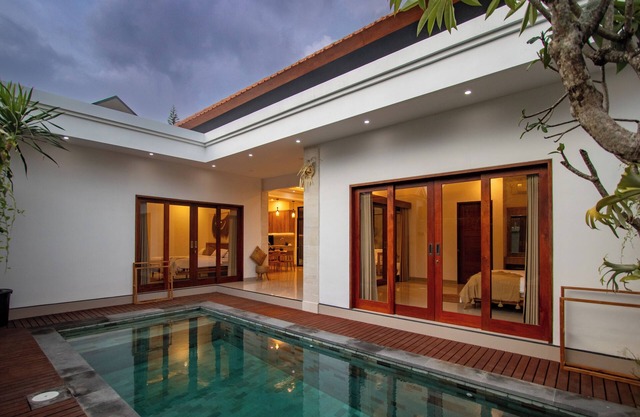 Canggu - Brand New Private Vila - Huge Pool