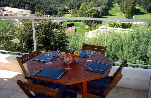 Cannes – Mandelieu. Apartamentos de lujo extremo golf de Barbossi Riviera