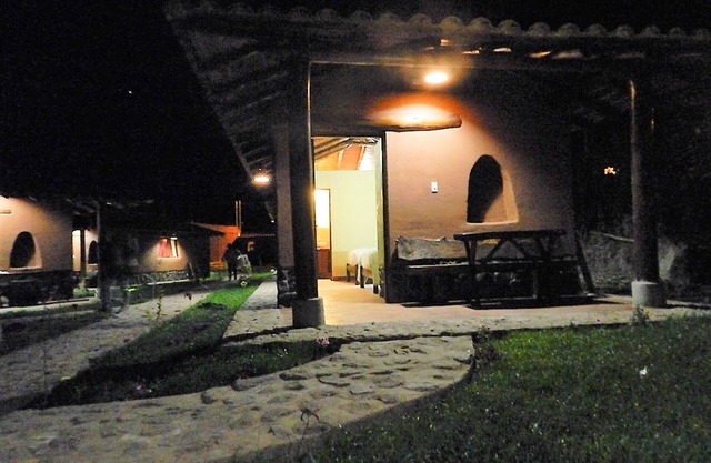 Cantua Hotel