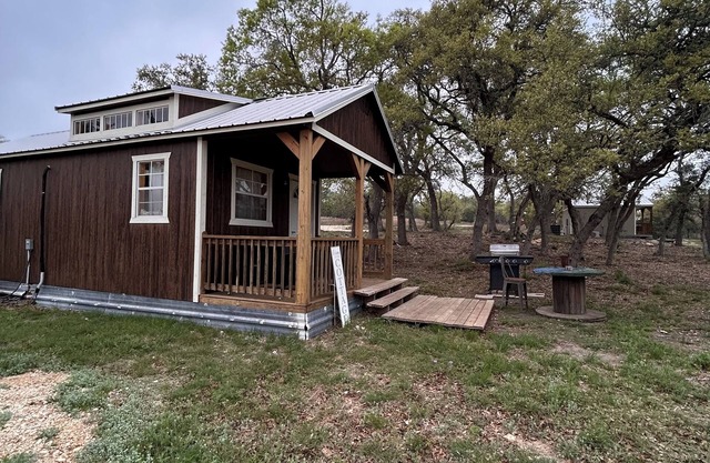 Canyon Lake Cozy Escape - Cabin 1