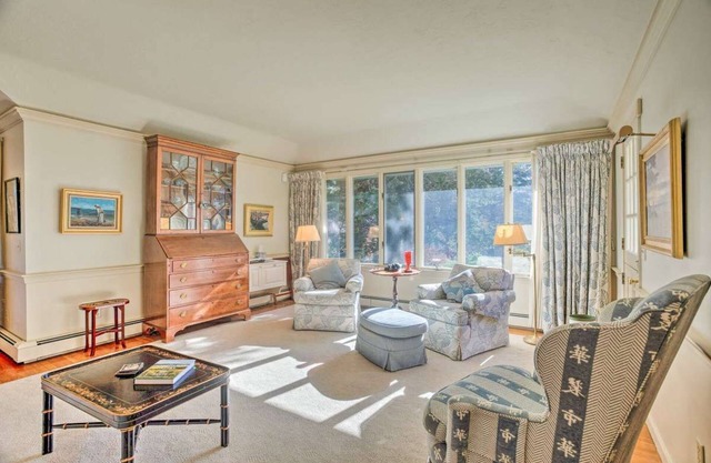Cape Cod Cottage on Private Family Estate minutes from the Beach,