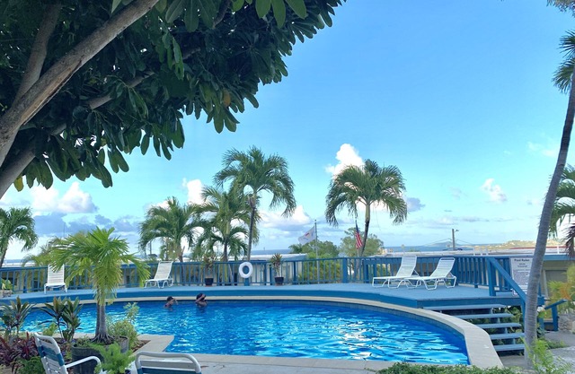 Caribbean Condo 3 con piscina, vistas y aire acondicionado