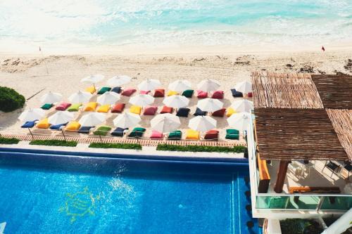 Caribbean Ocean view at the hotel zone