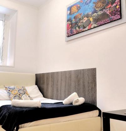 Carma32 - Brightful Suite close to CityCenter