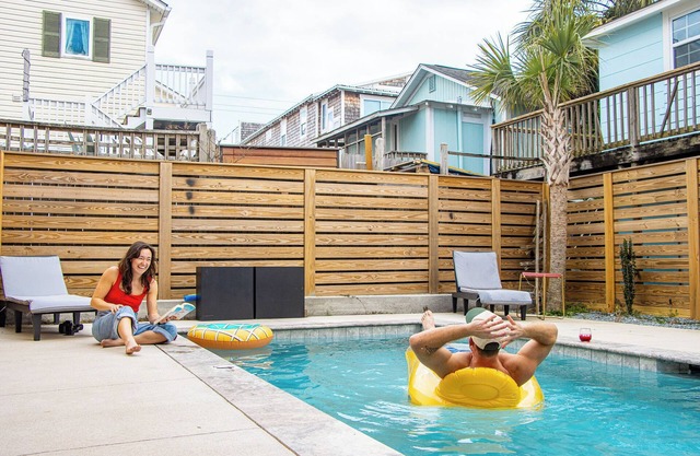 Carolinas Perfection 2 - Resort Style Luxury Stay - Private Pool Rooftop Hot Tub