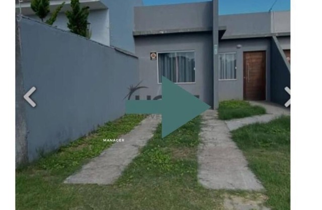 Casa ótima uma quadra da praia!