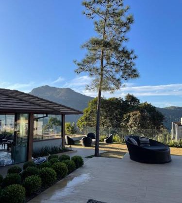 Casa 09 Monte Boa Vista - Refúgio com Piscina Privativa, Sauna e Vista das Montanhas