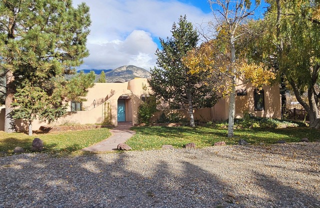 Casa Bella - VIEWS private yard stream gourmet kitchen internet de alta velocidad