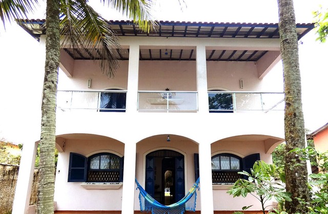 Casa c churrasq. e Wi-Fi, frente ao mar - Bertioga