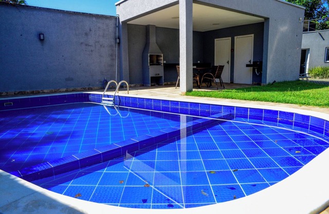 Casa c/ Piscina a 150m da Praia de Boiçucanga