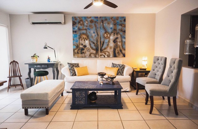 ¡A 2 km de hermosa playa, facil acceso! Casa ideal para 6, con alberca comunal