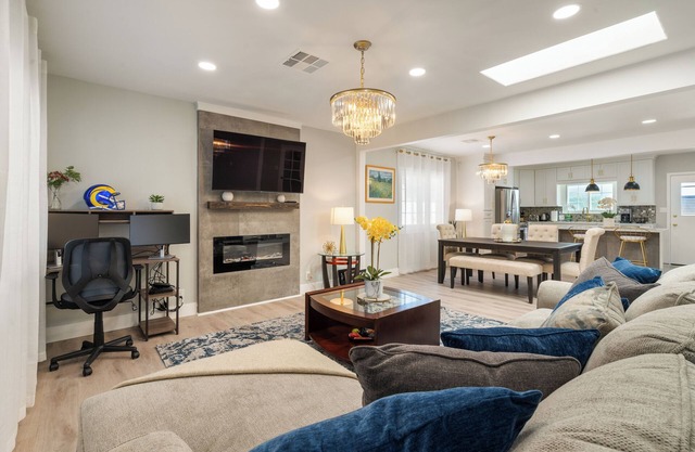 Casa CW 3Bedrooms House + Guest Studio Near LAX/SoFi Stadium/Beach
