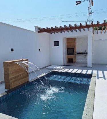 Casa de 3 quartos a 500mts da praia do Araçagy Para até 10 pessoas