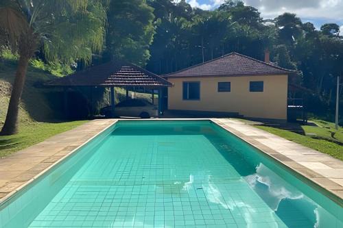 Casa de campo na Fazenda Vale Alpino