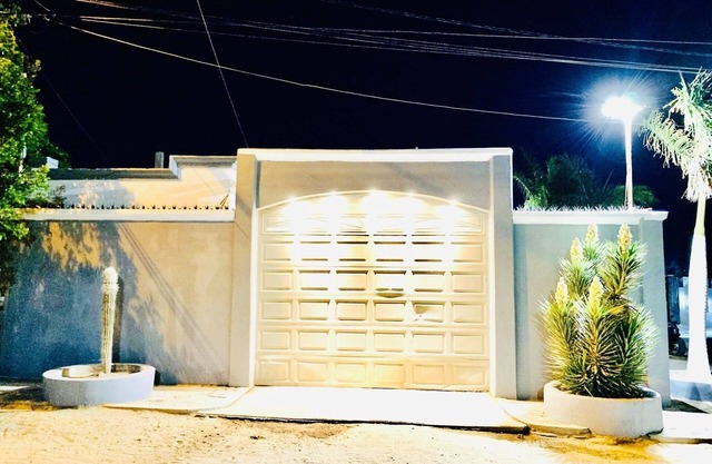 Casa de las palmas a poca distancia del malecón