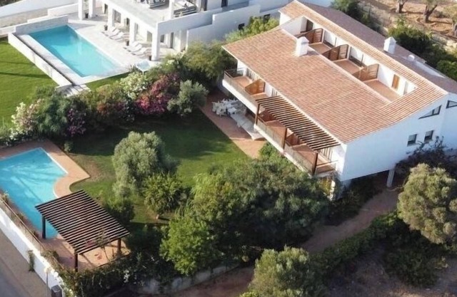 CASA DE MOS-20 pers-8 room seaview-beach at 600 mt