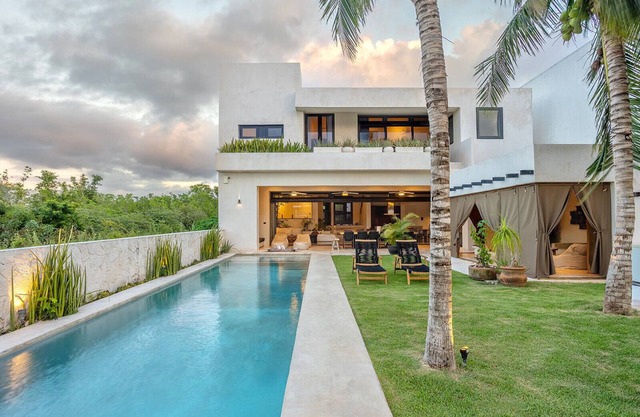 Casa del Viento - 5-bedroom villa in enchanting Puerto Aventuras with AC, WiFi