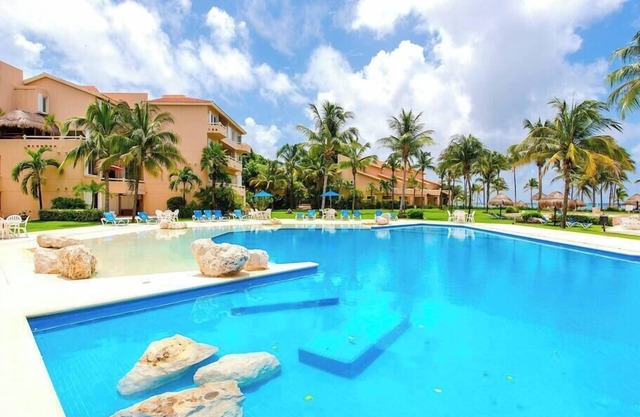 Casa Familia | 3BR | Condo | PA