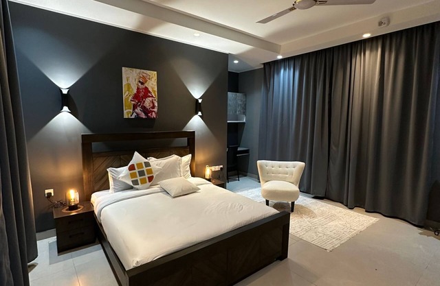 Casa GeoRene II - A tranquil 2-Unit Retreat with Pool & Ample Parking